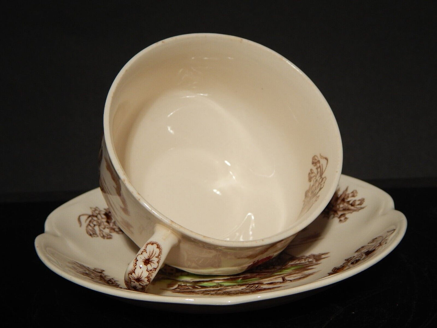 ANTICA TAZZA TE' PORCELLANA JOHNSON BROS ROYAL HOMES OF BRITAIN CAERNARVON