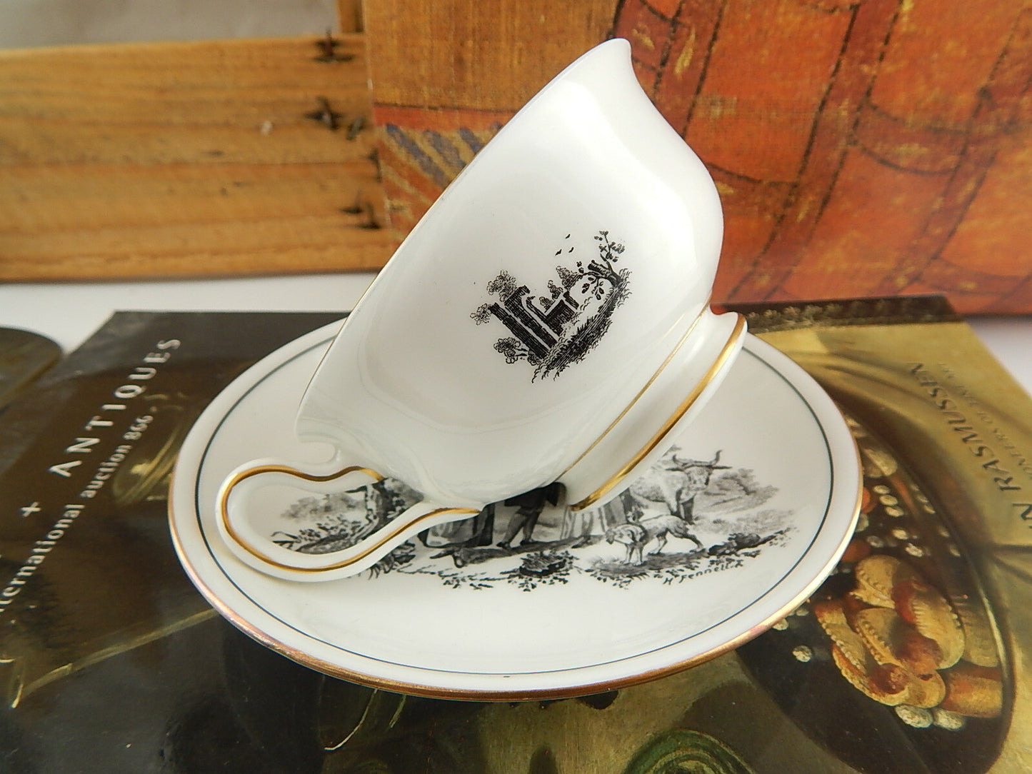 ANTICO RARO SET TAZZA TÈ PORCELLANA INGLESE ROYAL CHELSEA H. FENNELL PASTORALE