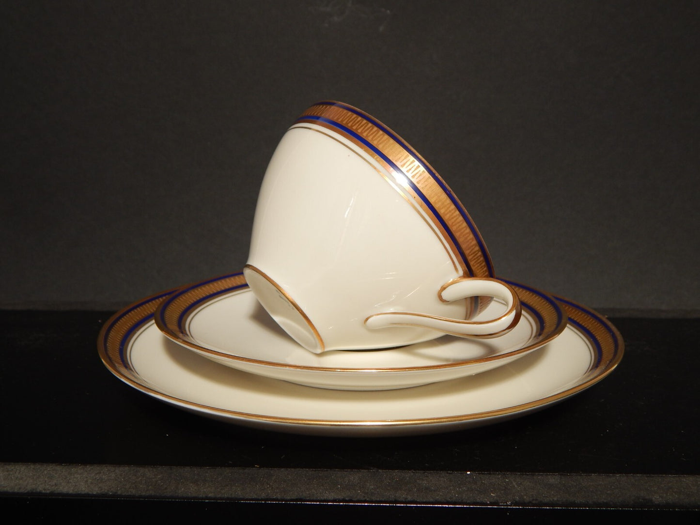 ANTICO STILE IMPERO PREZIOSO TRIO TAZZA TE' PORCELLANA ESCHENBACH BAVARIA