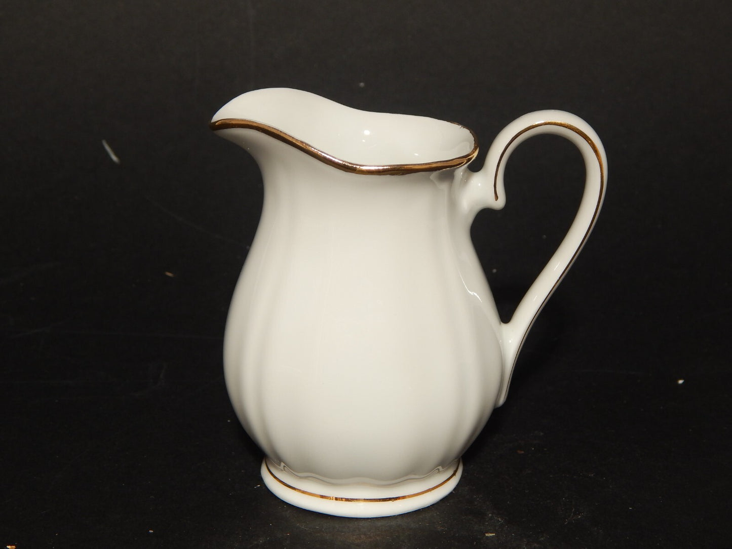 ANTICA LATTIERA BRICCO PORCELLANA BIANCA PROFILO ORO BAVARIA OSCAR SCHALLER