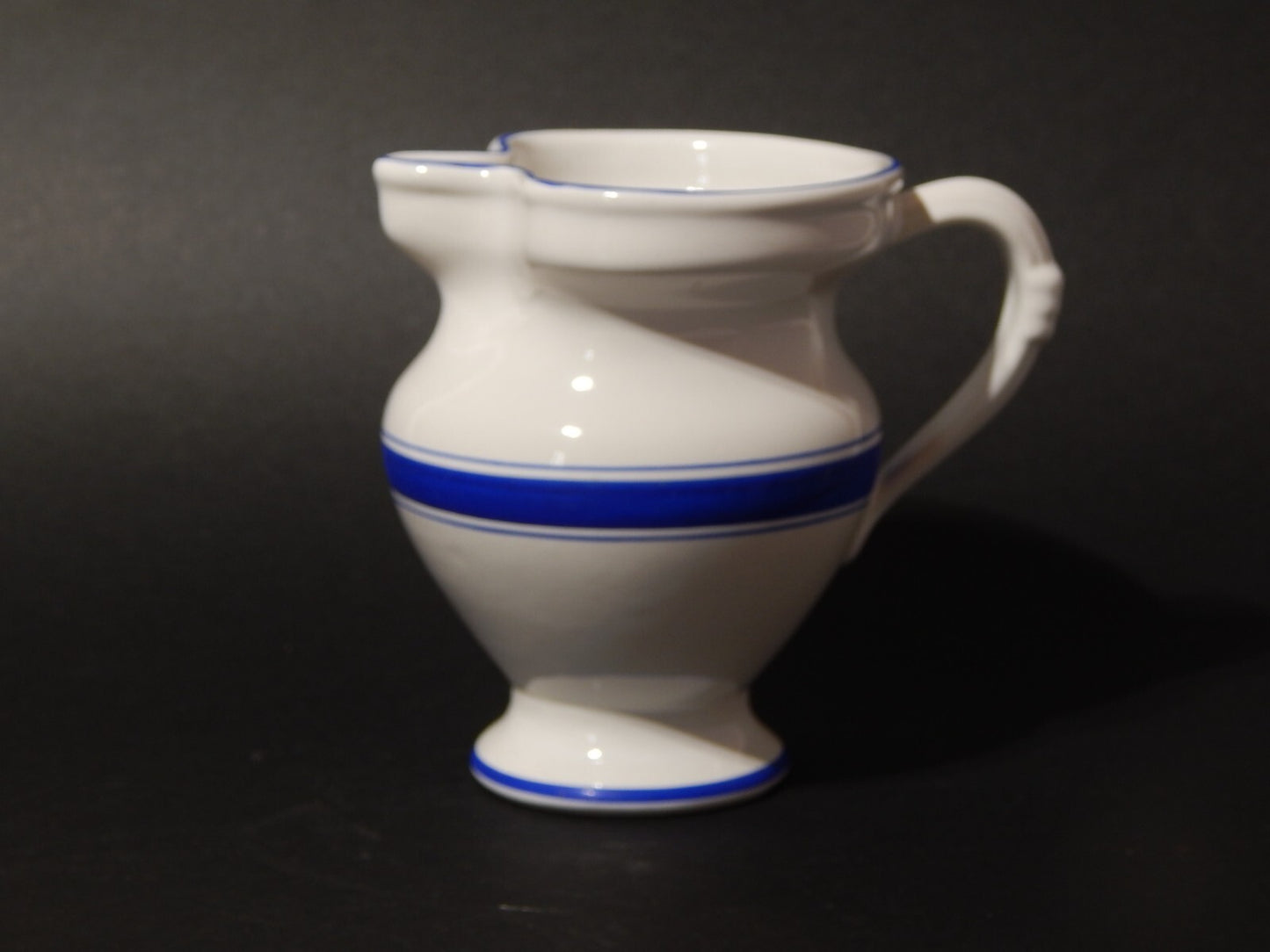 ANTICA CARAFFA BROCCA CERAMICA BIANCA E BLU REVELLI LAVENO