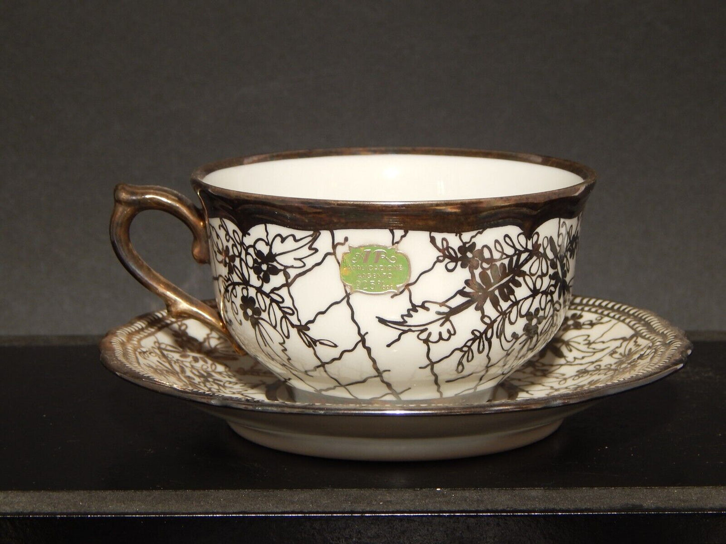 ANTICA RARA PREZIOSA TAZZA COLAZIONE PORCELLANA INGABBIATA IN ARGENTO