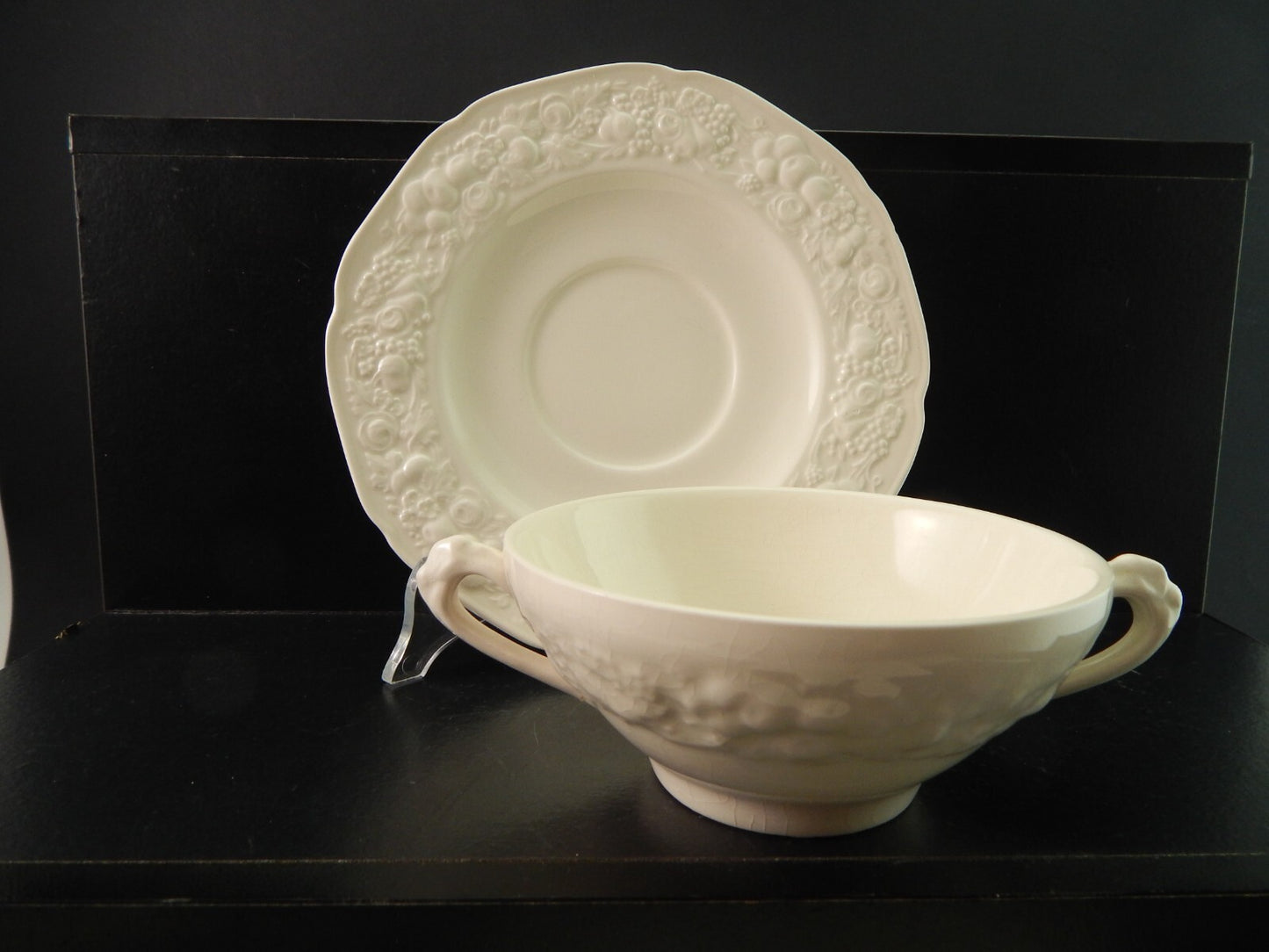 VINTAGE TAZZA DA BRODO CONSOMME' CERAMICA BIANCA CROWN DUCAL RICHARDSON DIFETTO