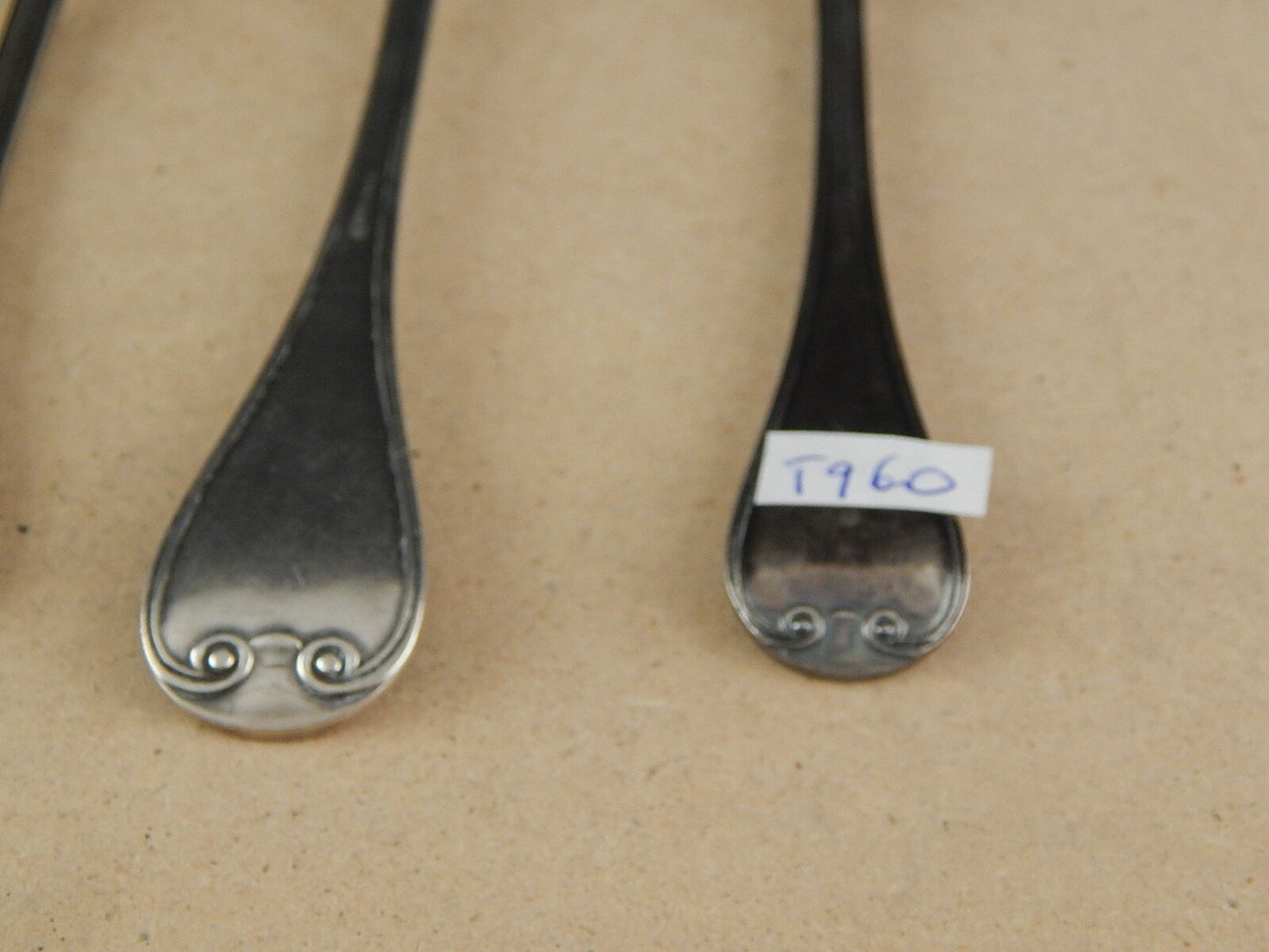 ANTICHE PREZIOSE 4 POSATE ALPACCA ARGENTATE CESELLATE LIBERTY GAG SILVER