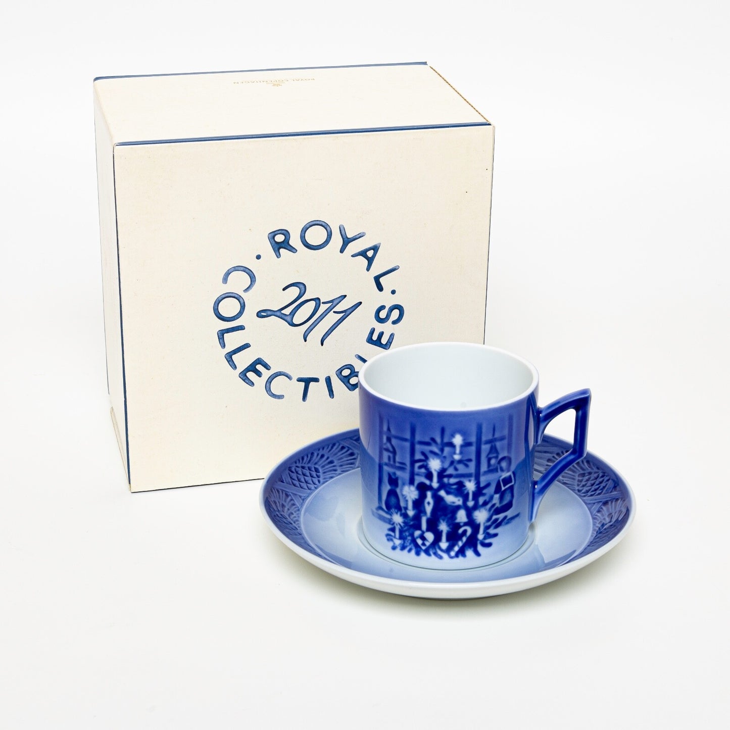 ROYAL COPENHAGEN PORCELLANA TAZZA DI NATALE 2011 CON SCATOLA ORIGINALE CM 7