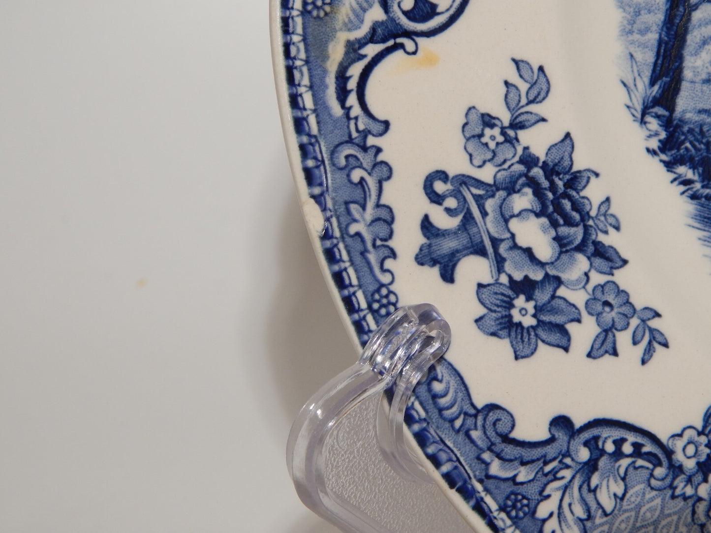 VINTAGE JOHNSON BROS OLD BRITAIN CASTLE BLU PIATTO PIANO PORCELLANA DIFETTO 1920