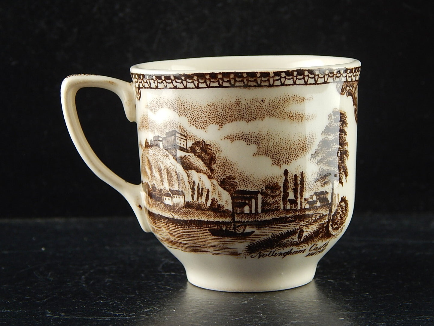 VINTAGE JOHNSON BROS OLD BRITAIN CASTLE TAZZINA CAFFE SEMI-PORCELLANA