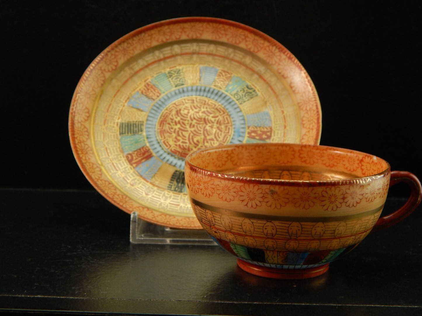 VINTAGE TAZZINA CAFFE' PORCELLANA GIAPPONE KUTANI THOUSAND FACES DIPINTA A MANO