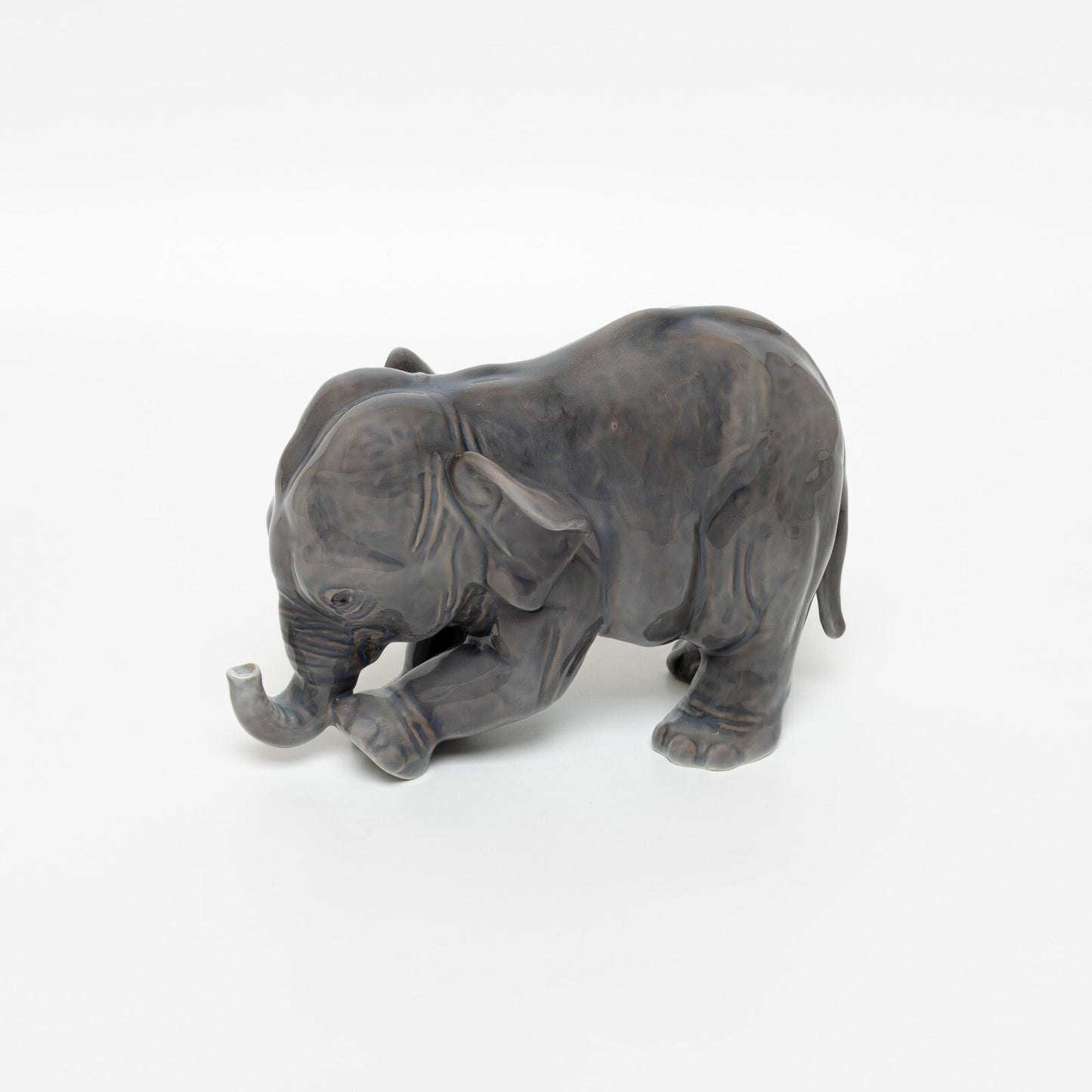 STATUINA PORCELLANA ROYAL COPENHAGEN BING&GRONDAHL "Elefante" 2575 CM 12x16x9