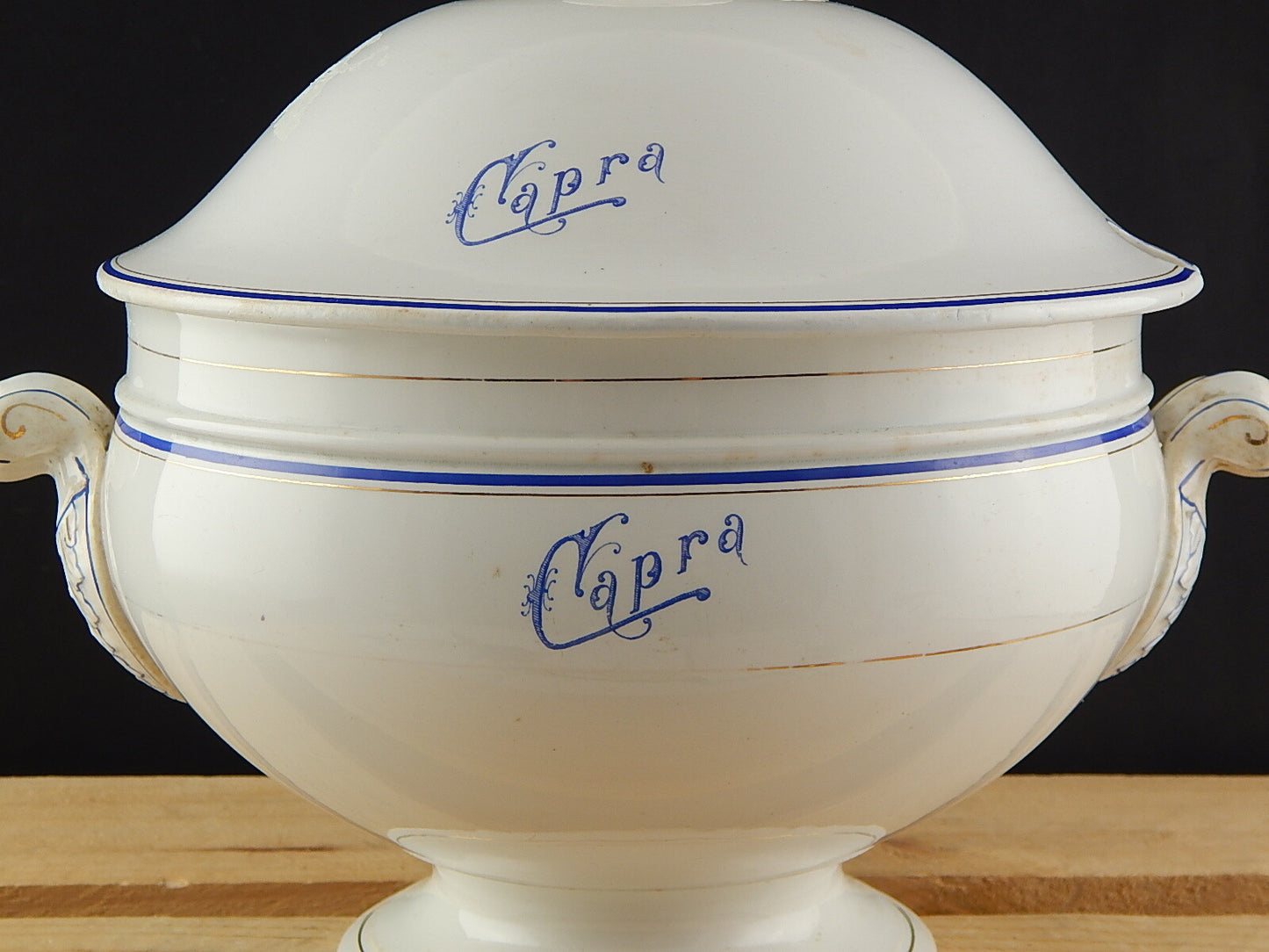 ANTICA ZUPPIERA CERAMICA RICHARD MILANO FINE 800 BIANCO BLU PERSONALIZZATA CAPRA