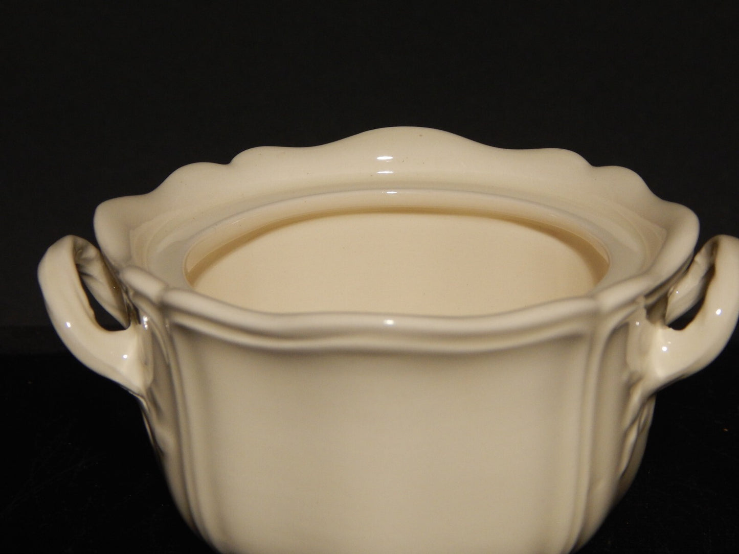 VINTAGE CERAMICA WEDGWOOD ETRURIA BARLASTON QUEENS SHAPE ZUPPIERA CENTROTAVOLA