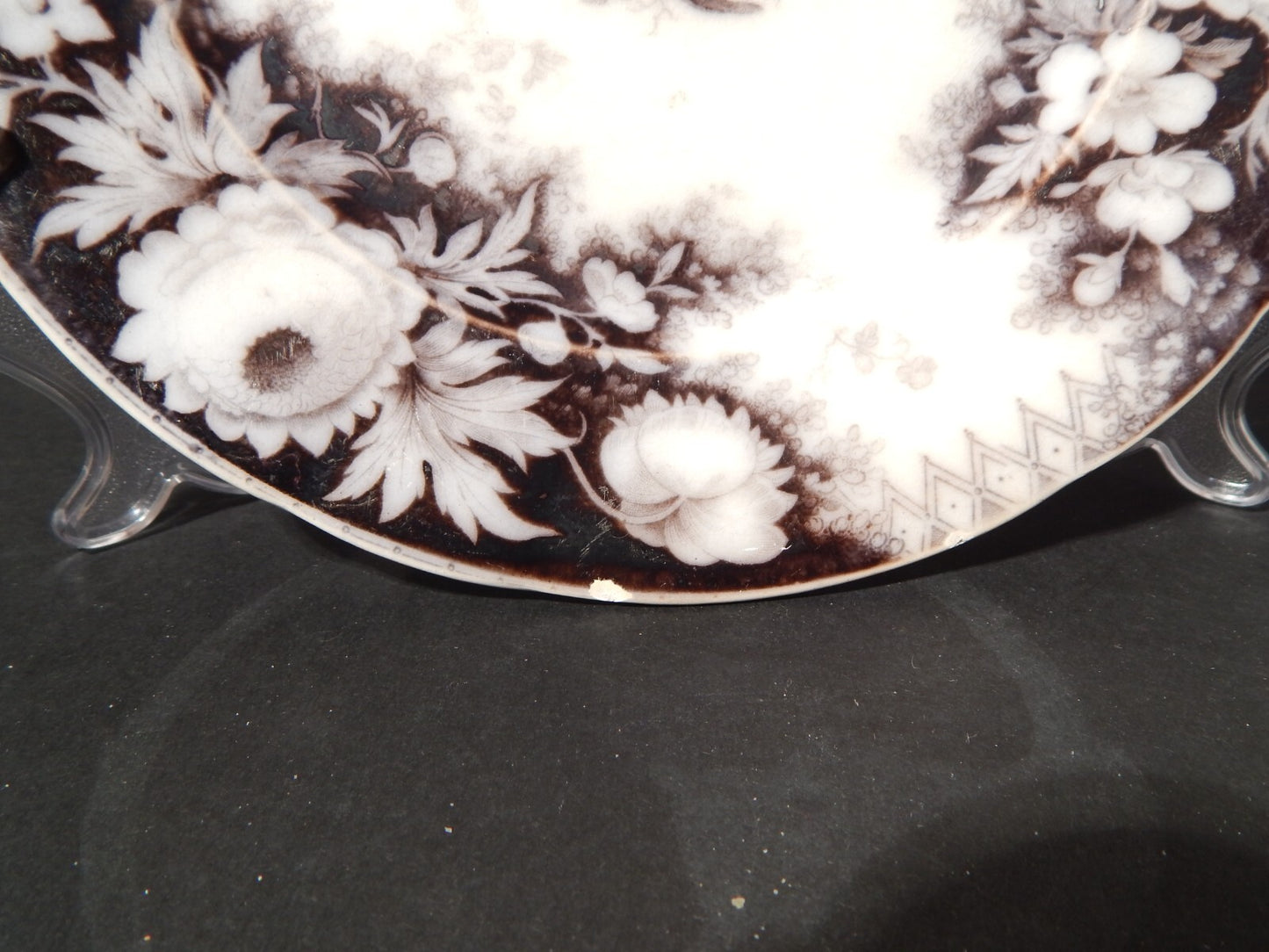 ANTICO PIATTO CERAMICA DISEGNO JARDINIERE VILLEROY & BOCH FINE '800 difetto 1142