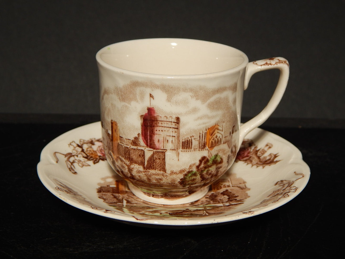 RETRO' TAZZINA CAFFE' PORCELLANA JOHNSON BROS ROYAL HOMES OF BRITAIN HADDON HALL