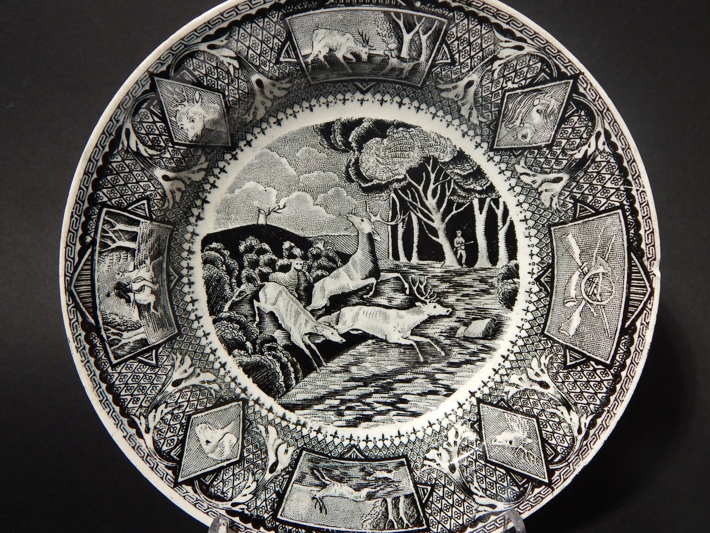 ANTICO RARO PIATTO CACCIA AL CERVO CERAMICA TURRITA LIVORNO A MENICANTI FINE 800