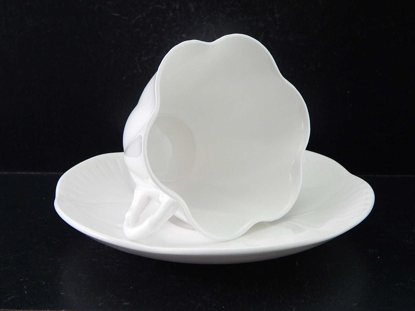 ANTICA PORCELLANA BIANCA TAZZA TE' FINE BONE CHINA SHELLEY MADE IN ENGLAND