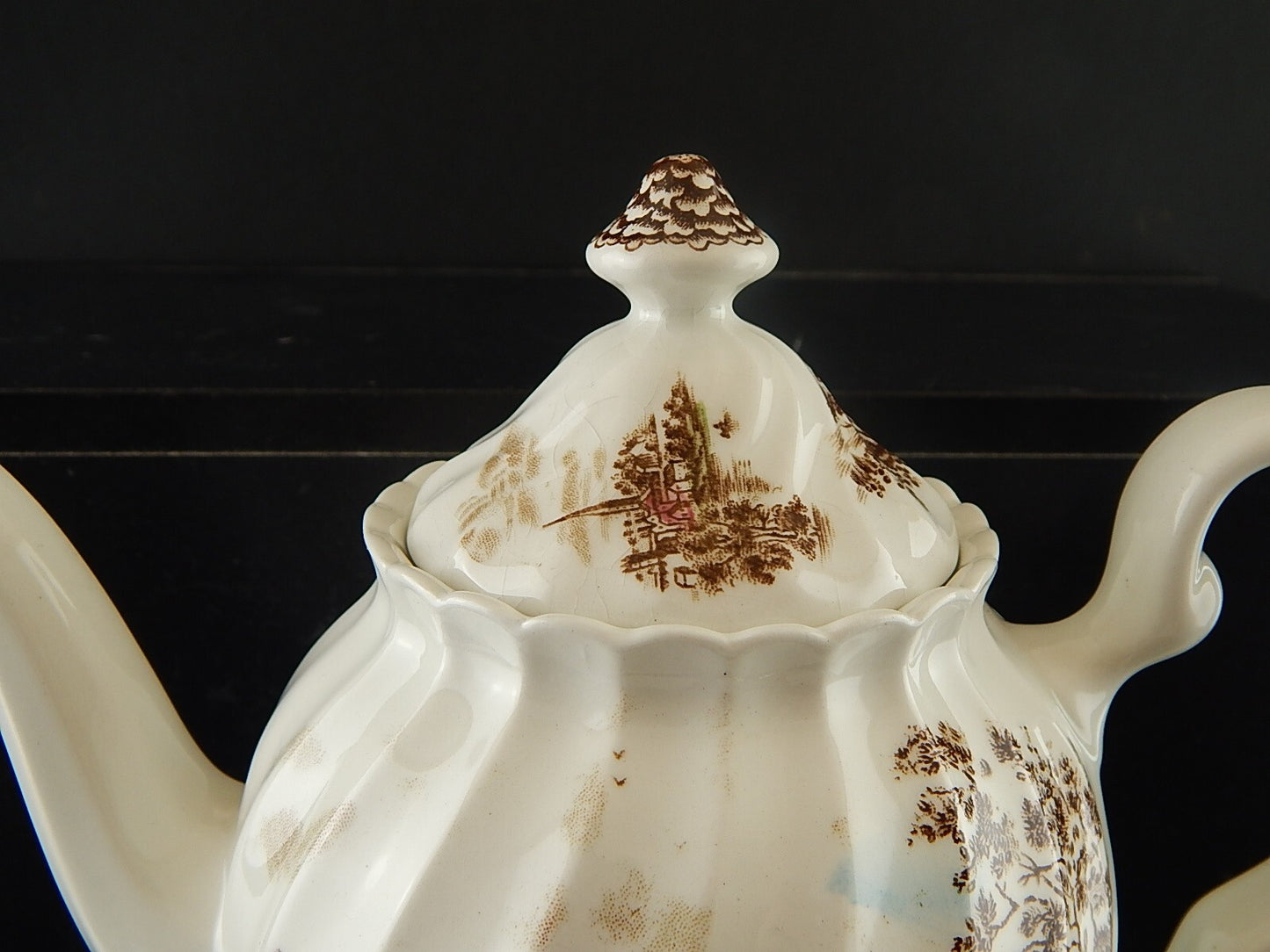 VINTAGE SEMI PORCELLANA JOHNSON BROS COLLEZIONE ANCIENT TOWERS CAFFETTIERA