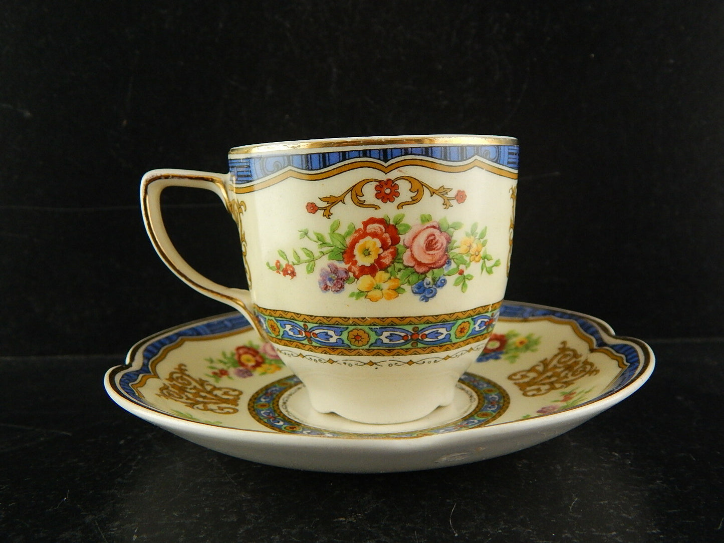 ANTICA 1913 TAZZA PIATTINO SEMI PORCELLANA JOHNSONS BROS COLLEZIONE PAREEK #7690