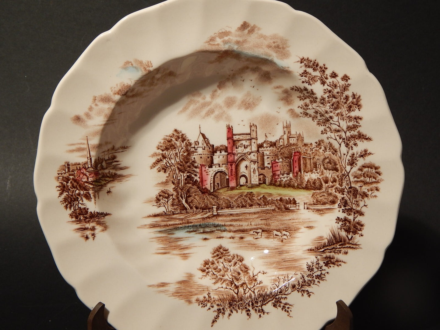 VINTAGE SEMI PORCELLANA JOHNSON BROS ANCIENT TOWERS PIATTO FONDO