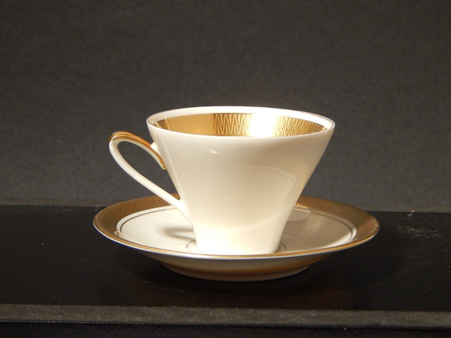 ANTICA ART DECO TAZZINA CAFFE' PORCELLANA COLOR CREMA ORO VOHENSTRAUSS BAVARIA