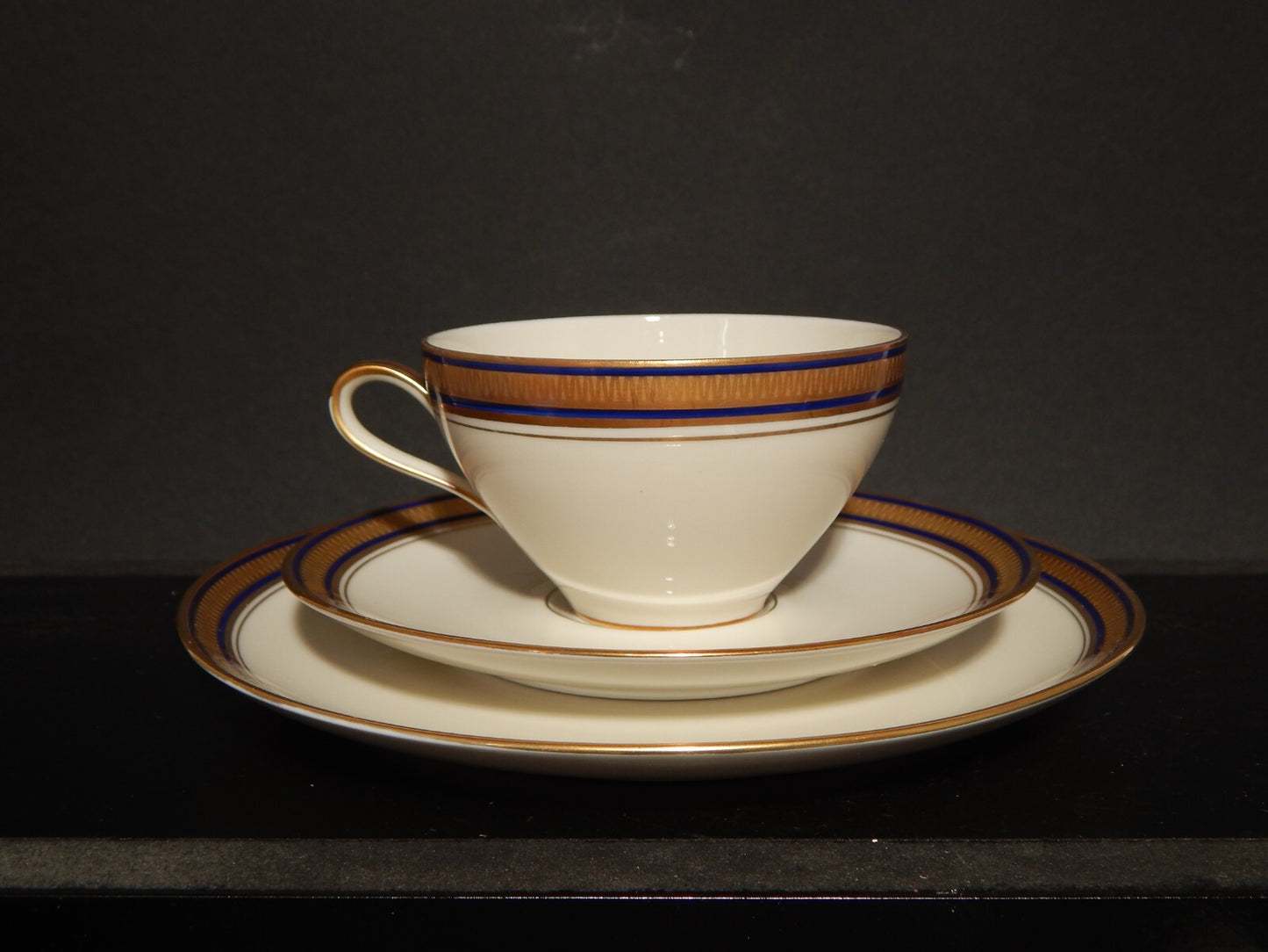 ANTICO STILE IMPERO PREZIOSO TRIO TAZZA TE' PORCELLANA ESCHENBACH BAVARIA