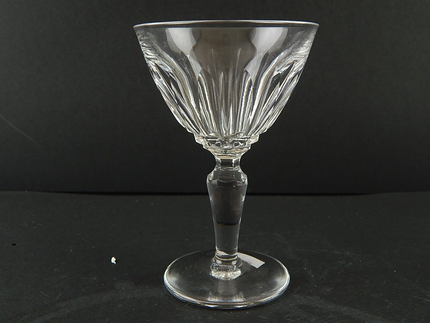 ANTICO BICCHIERE CALICE VINO BIANCO CRISTALLO MOLATO CRISTALLERIA SAINT LOUIS