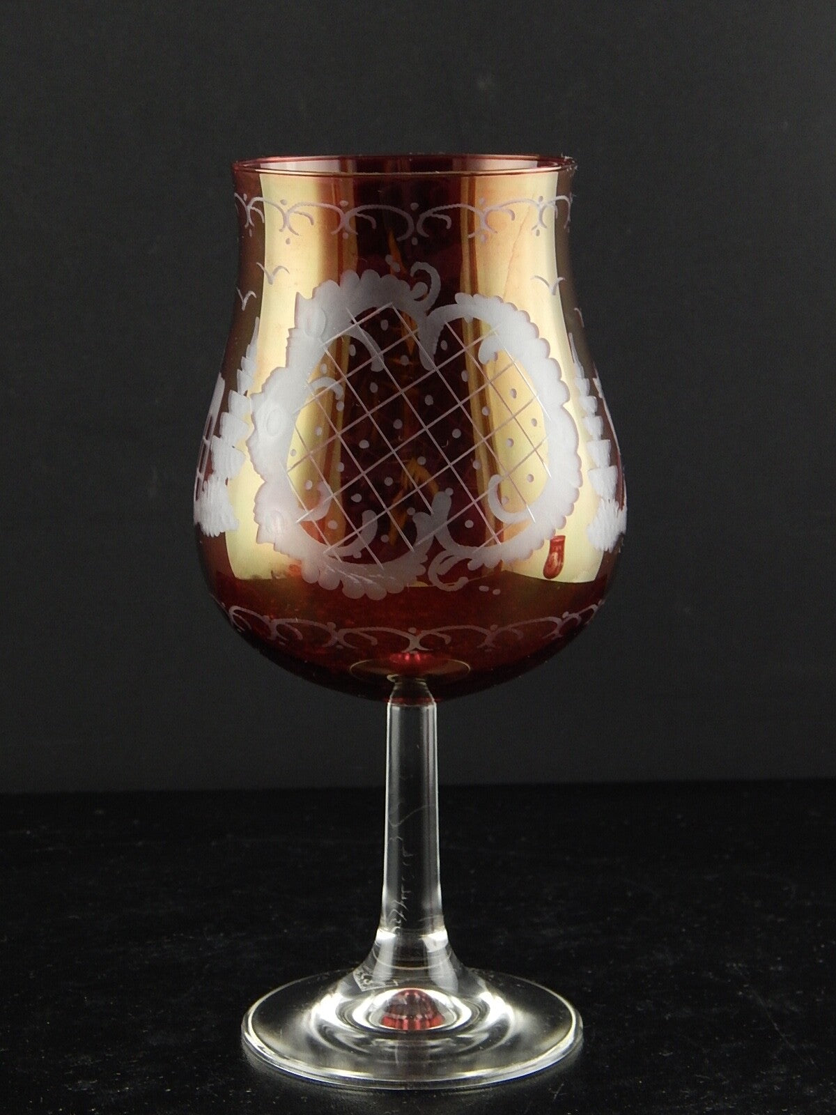 ANTICO BICCHIERE CALICE CRISTALLO ROSSO RUBINO INCISO ALL'ACIDO BOEMIA