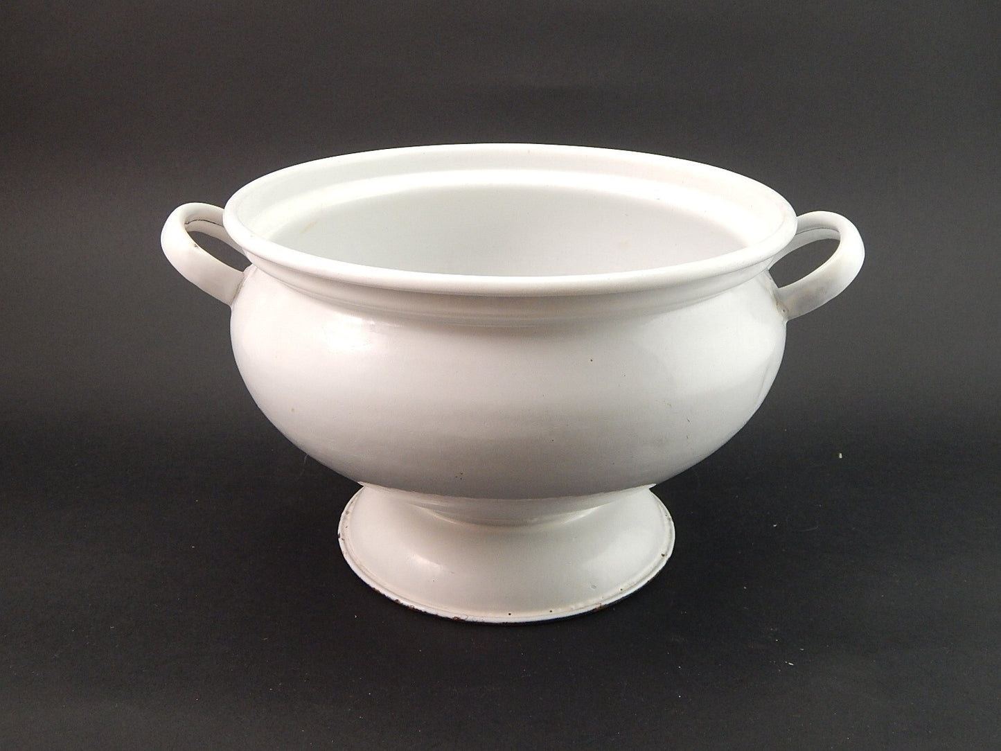 ANTICA RARA ZUPPIERA LATTA SMALTATA PORCELLANATA BIANCA MARCA DUE LEONI