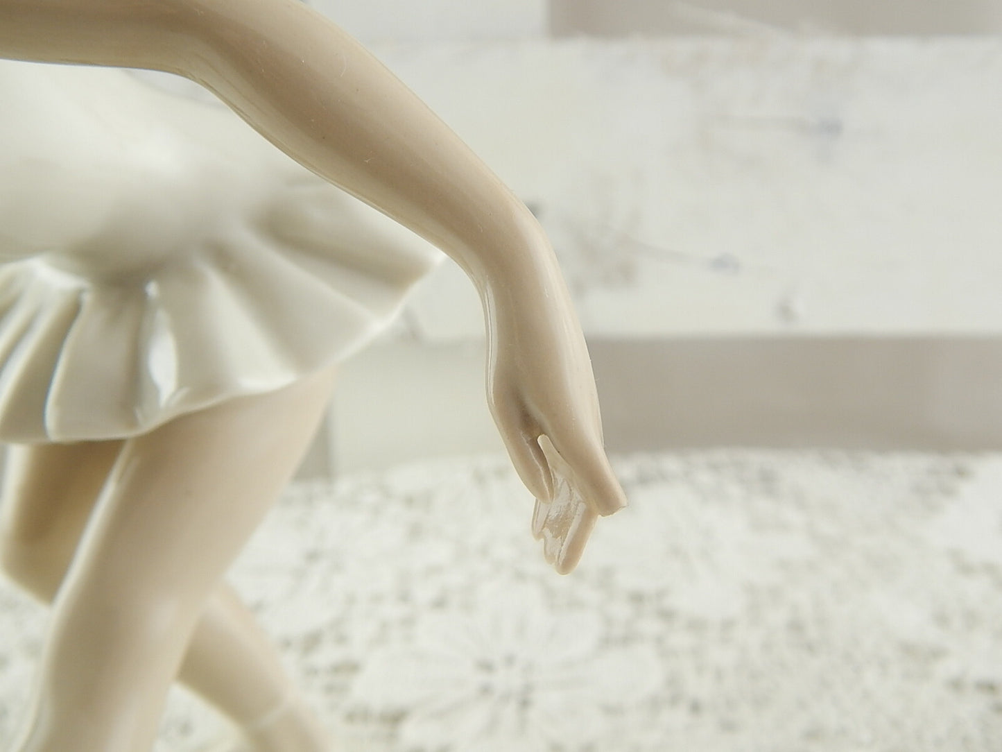 ANTICA RARA SCULTURA PORCELLANA ROYAL DUX BOHEMIA STATUINA BALLERINA DIFETTO