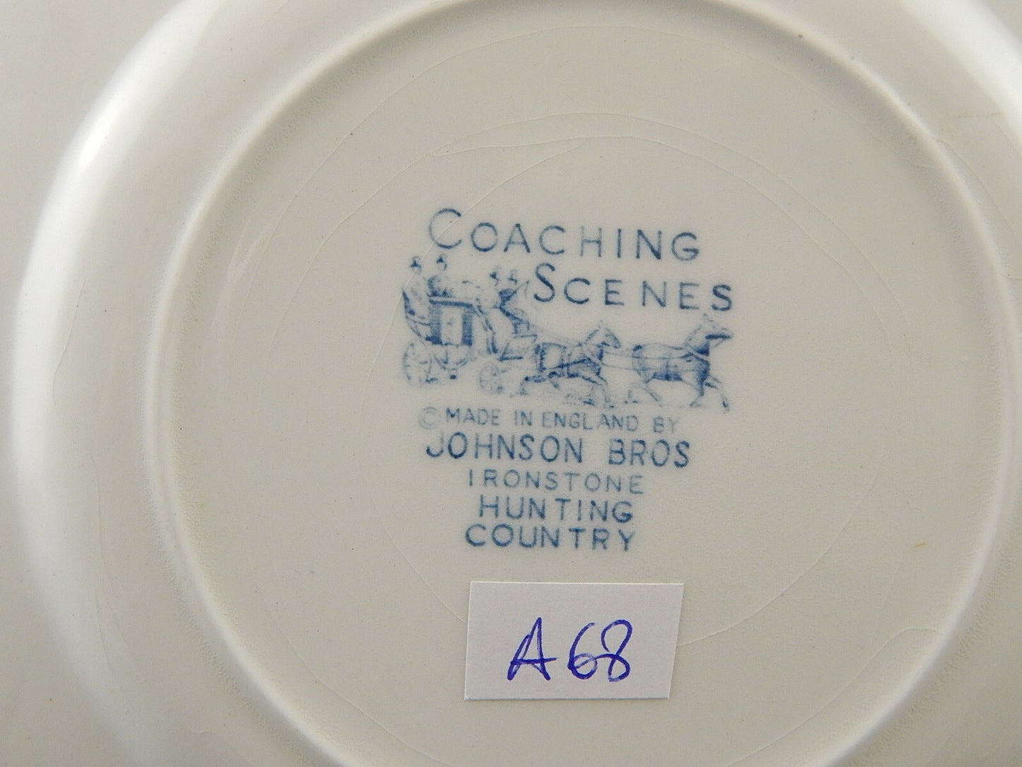 VINTAGE AUTENTICO PIATTO CM 16 PORCELLANA JOHNSON BROS COACHING SCENE DIFETTO