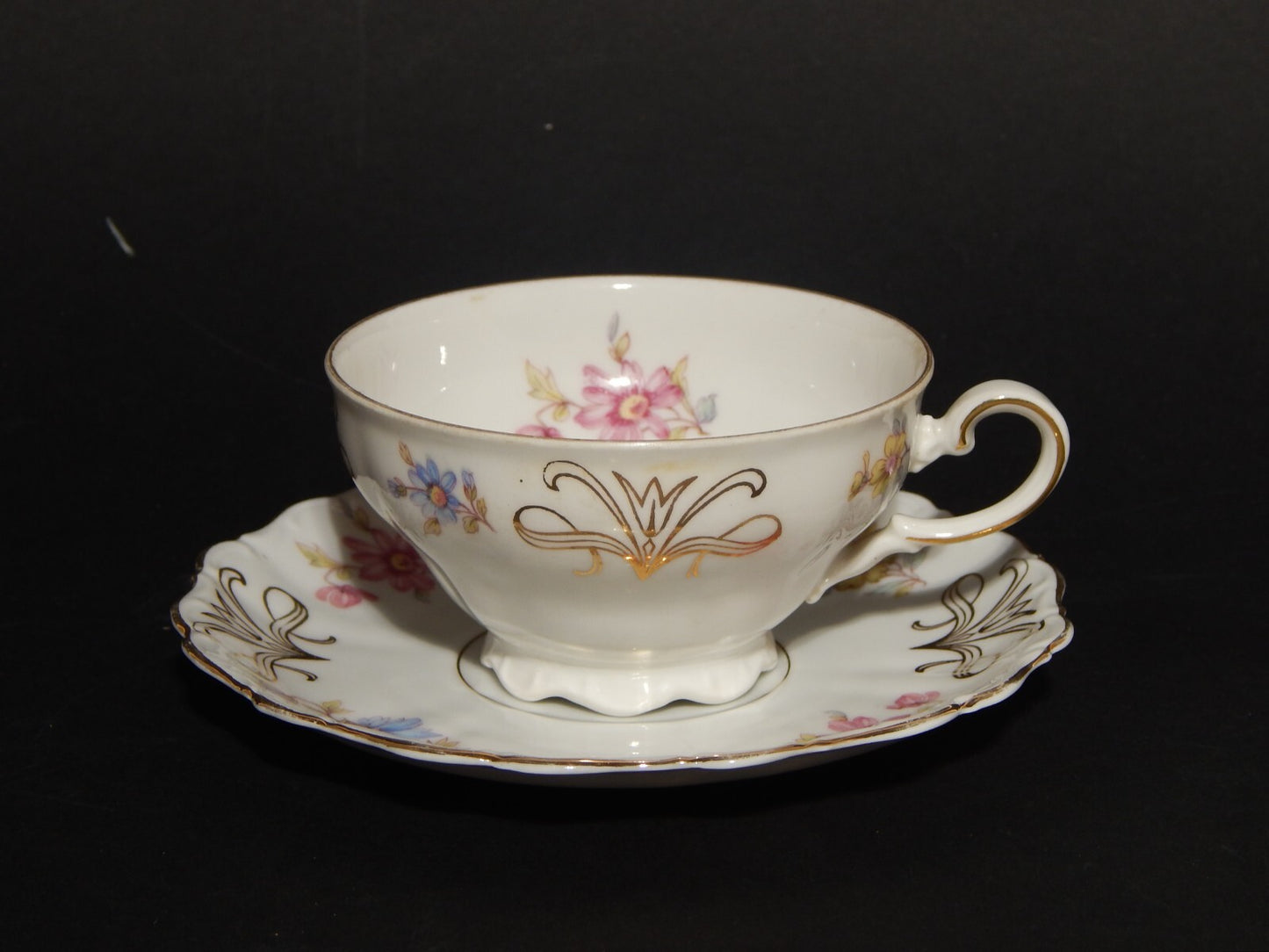 ANTICA TAZZA TE' PORCELLANA BIANCA BAVARIA SELTMANN WEIDEN THERESIA B1100