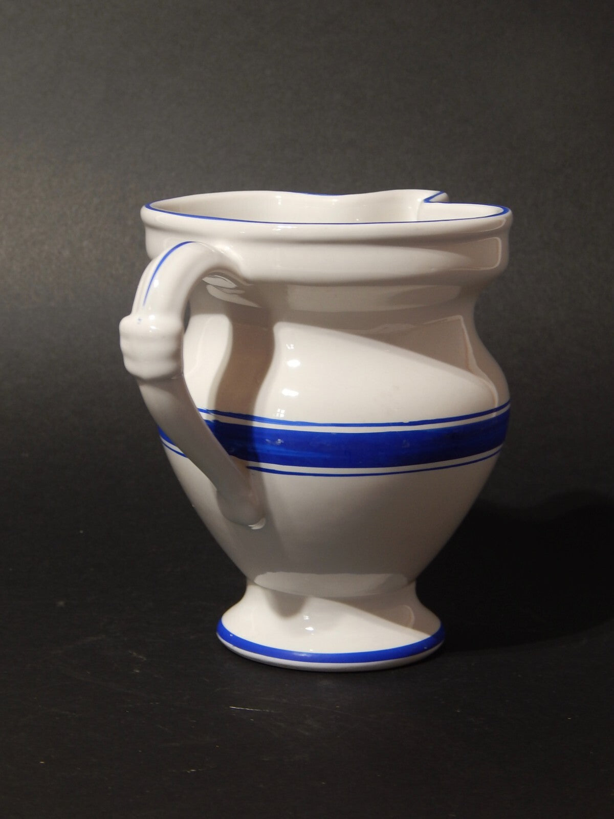 ANTICA CARAFFA BROCCA CERAMICA BIANCA E BLU REVELLI LAVENO