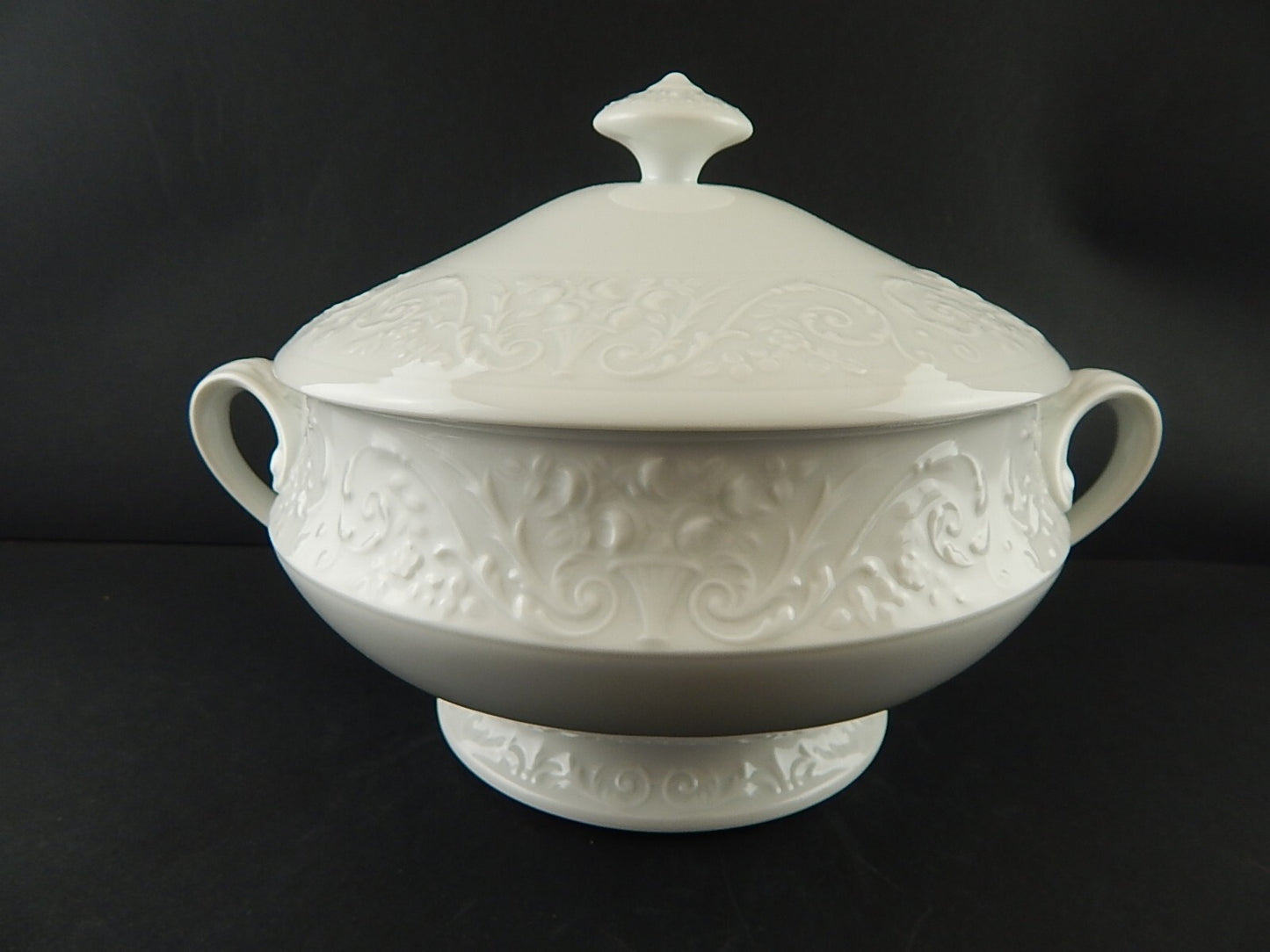 ZUPPIERA CENTROTAVOLA LIMOGES RAYNAUD PORCELLANA BIANCA MODELLO WASHINGTON