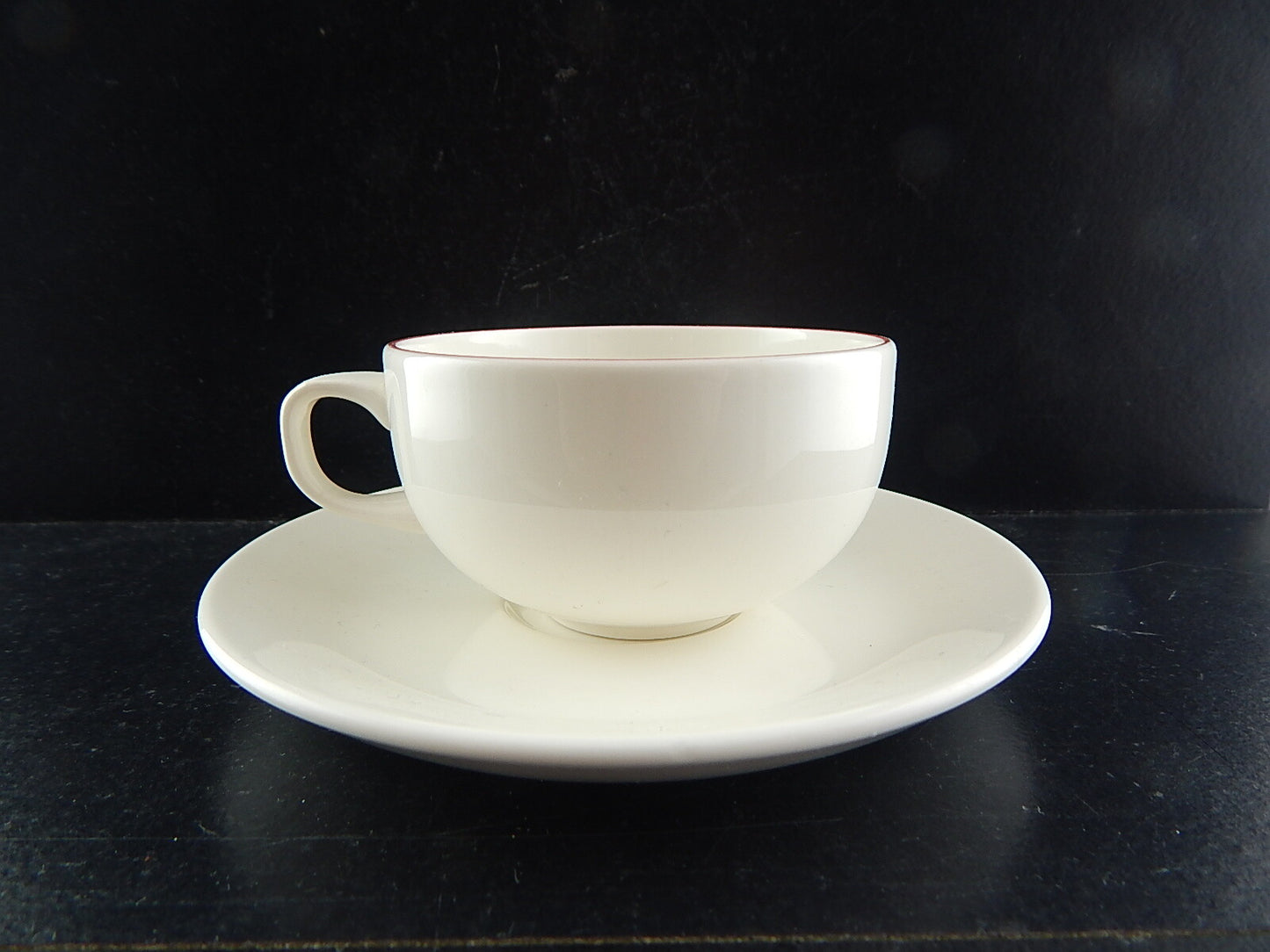 ROYAL COPENHAGEN MODERN COFFEE CUP RED LINE GRETHE MEYER TAZZA CAFFÈ PORCELLANA