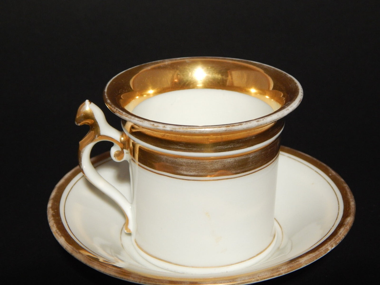 ANTICA PREZIOSA TAZZA PORCELLANA BIANCA E ORO IMPERO GINORI DOCCIA META' 800