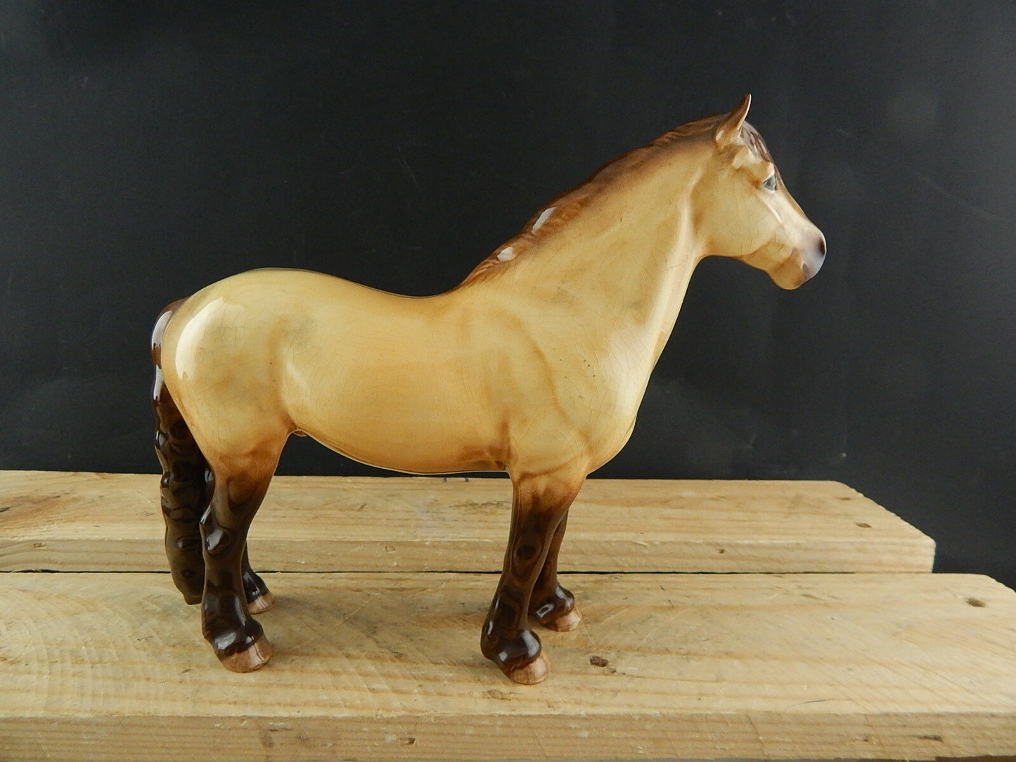 VINTAGE CERAMICA STATUINA DIPINTA MANO CAVALLO BESWICK ENGLAND HIGHLAND HORSE