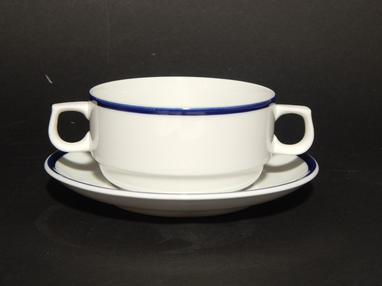 VINTAGE SERVIZIO 6 TAZZE BRODO PORCELLANA BIANCA PROFILO BLU G BENEDIKT GROUP