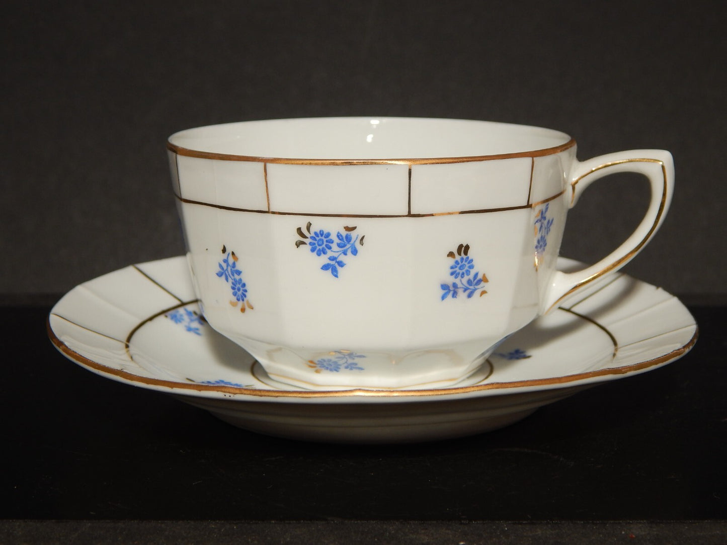 ANTICA RARA TAZZA TÈ PORCELLANA ART DECO BAVARIA DECORO FIORDALISI E ORO # 1256