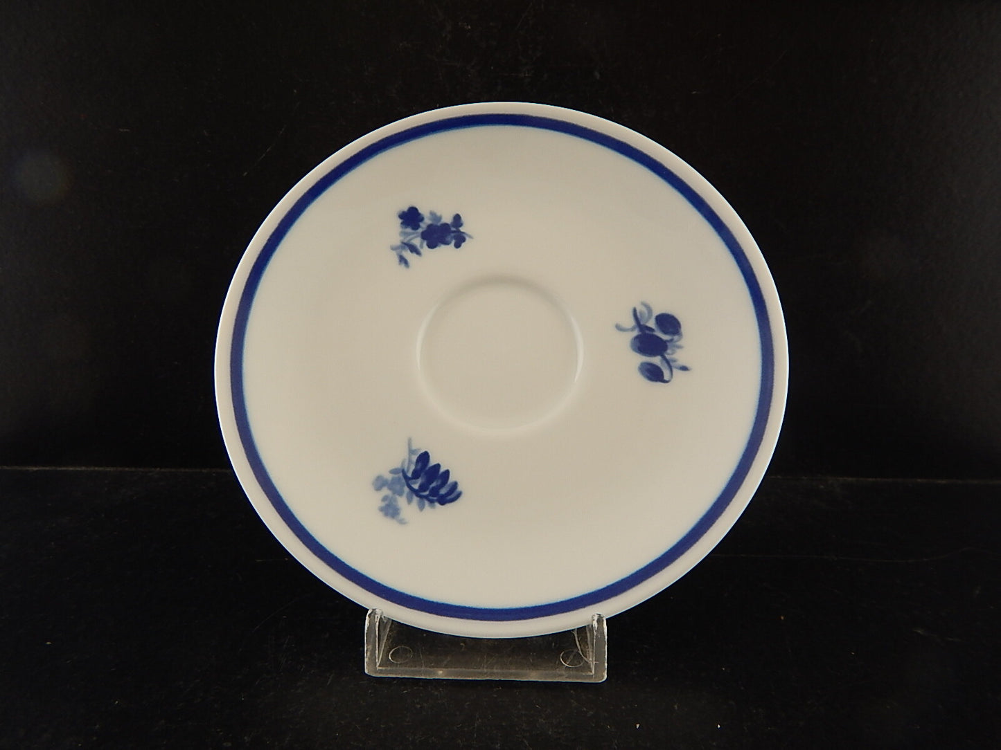 ANTICO RARA TAZZA E PIATTINO PORCELLANA BIANCA FIORI BLU WINTERLING BAVARIA