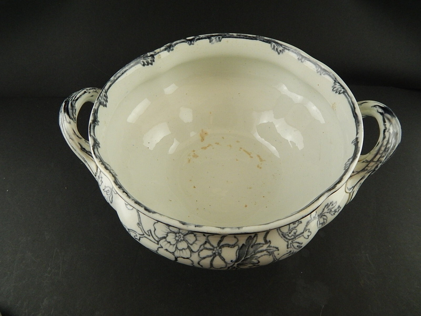 ANTICA RARA ZUPPIERA CENTROTAVOLA PORCELLANA VITTORIANA META' 800 DECORO A MANO