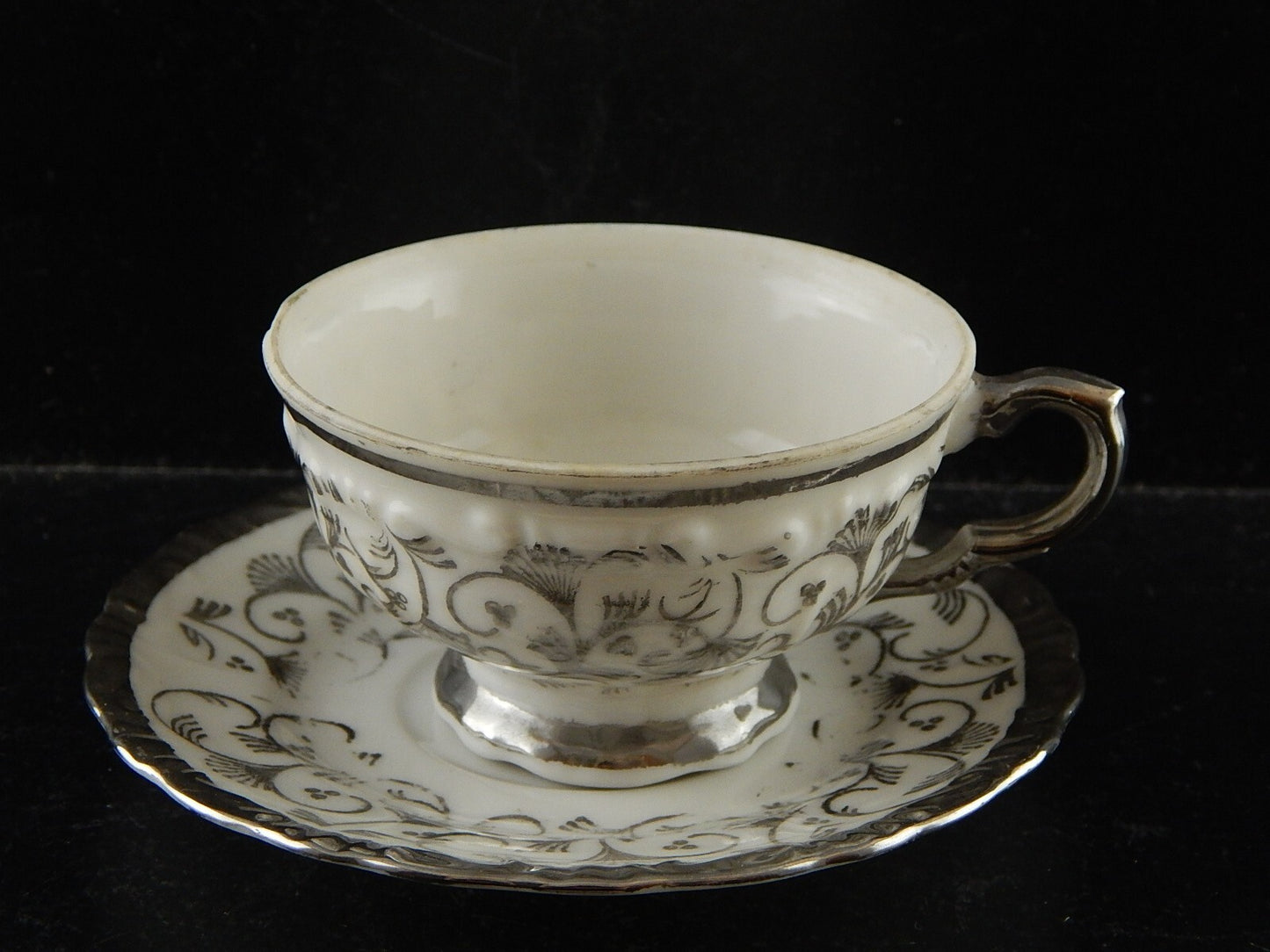 ANTICA TAZZINA CAFFÈ PORCELLANA ROCAILLE DECORO CON ARGENTO CROWN BAVARJA