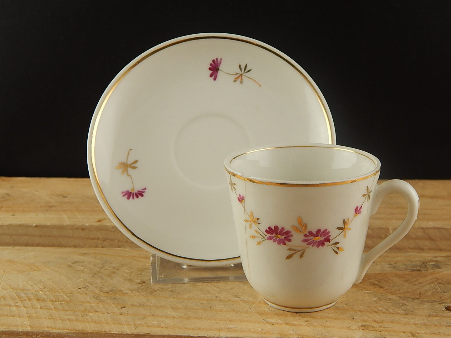 ANTICA TAZZA E PIATTINO PORCELLANA GINORI ART NOUVEAU DIPINTA A MANO DIFETTO