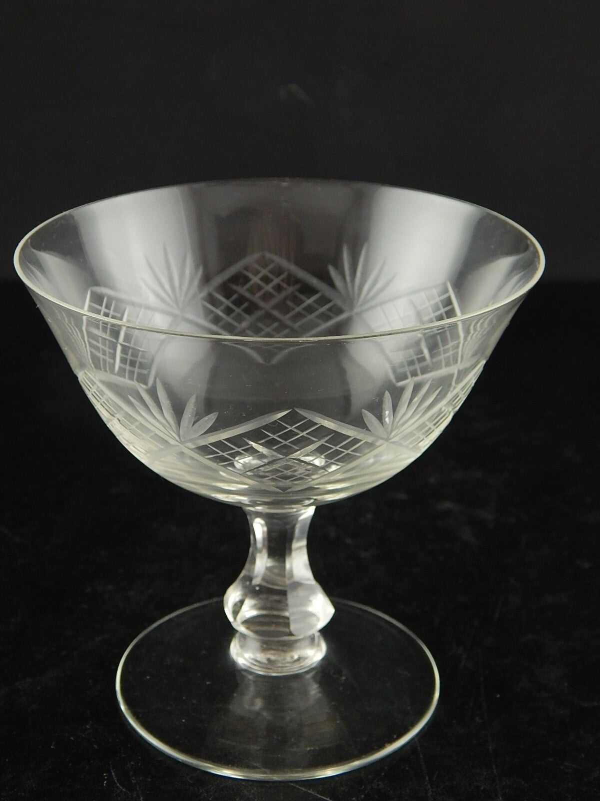 ANTICO ART DECO SET 18 BICCHIERI CALICI CRISTALLO BOEMIA INCISI MOLATI BOTTIGLIA