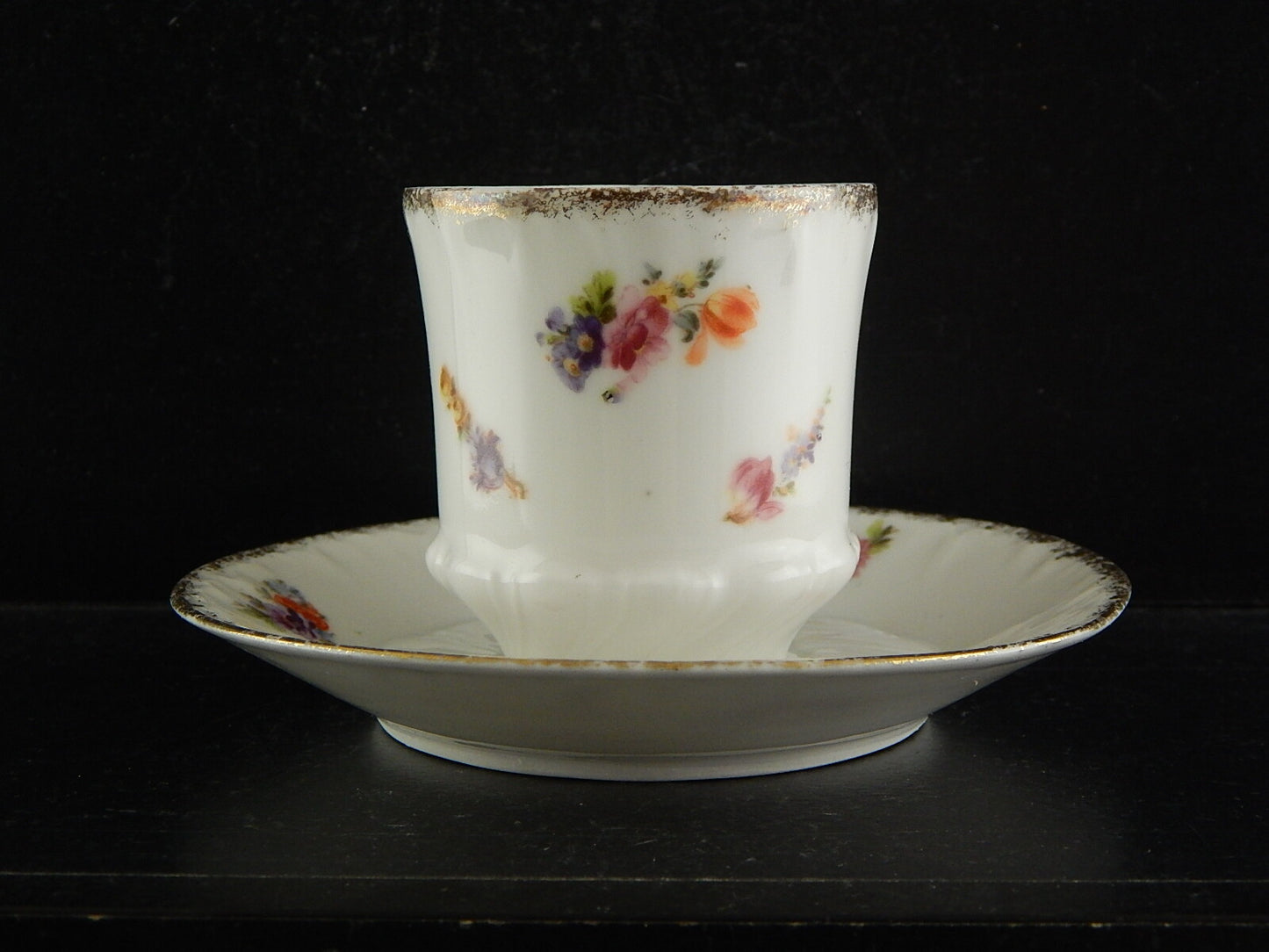 ANTICO SET TAZZA E PIATTO PORCELLANA LIMOGES ART NOUVEAU LIBERTY DIPINTA MANO