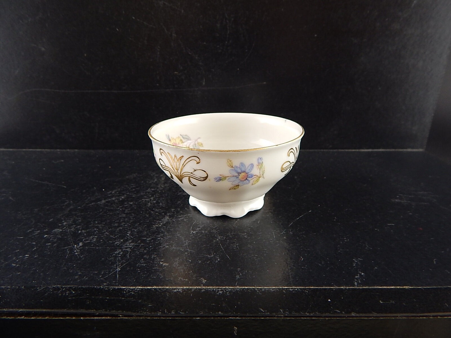 ANTICA TAZZINA CAFFE' PORCELLANA BIANCA FIORI E ORO BAVARIA SELTMANN THERESIA ##