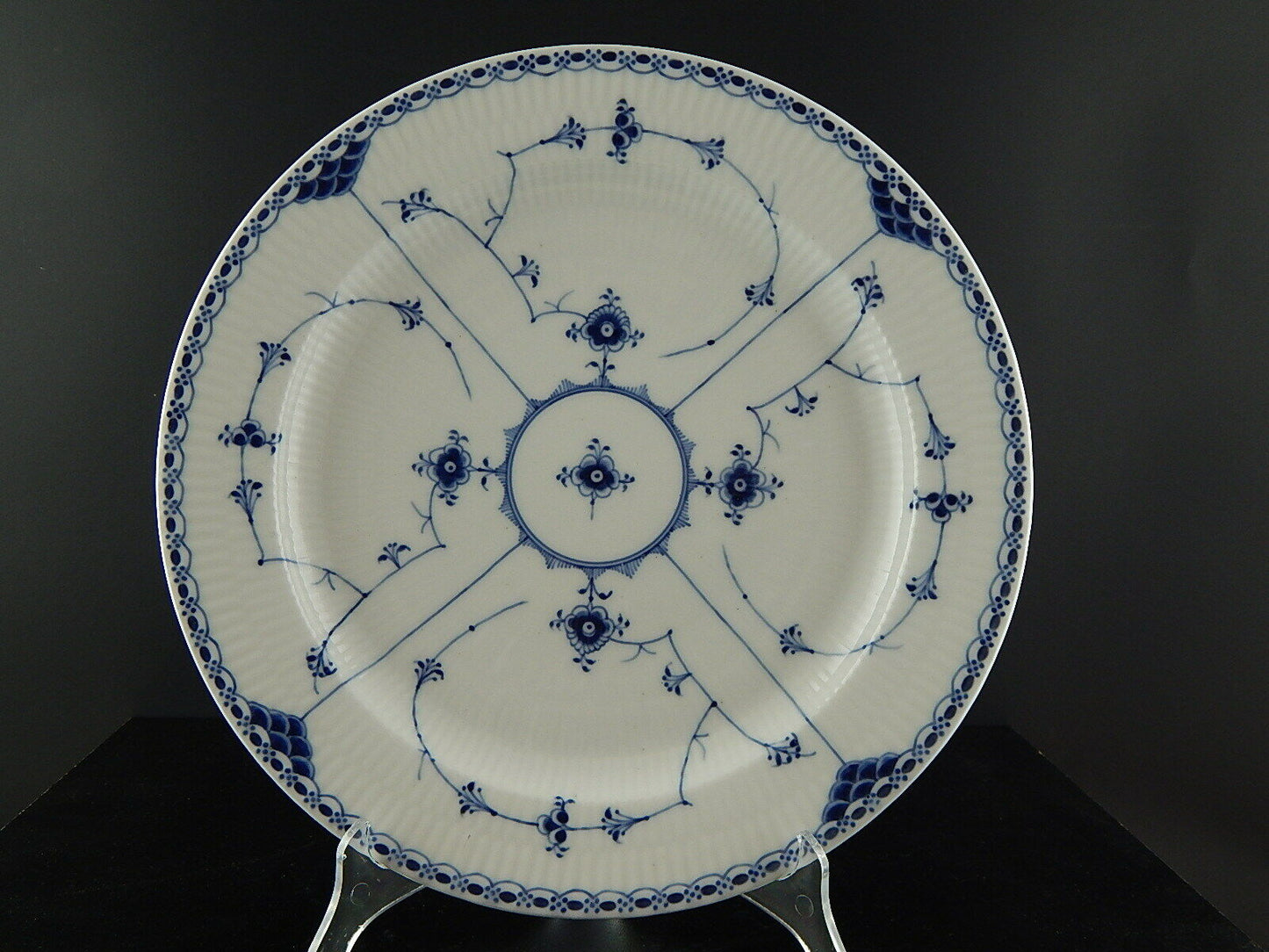 ROYAL COPENHAGEN PORCELLANA BLUE FLUTED HALF LACE ANTICO PIATTO PORTATA CM 32