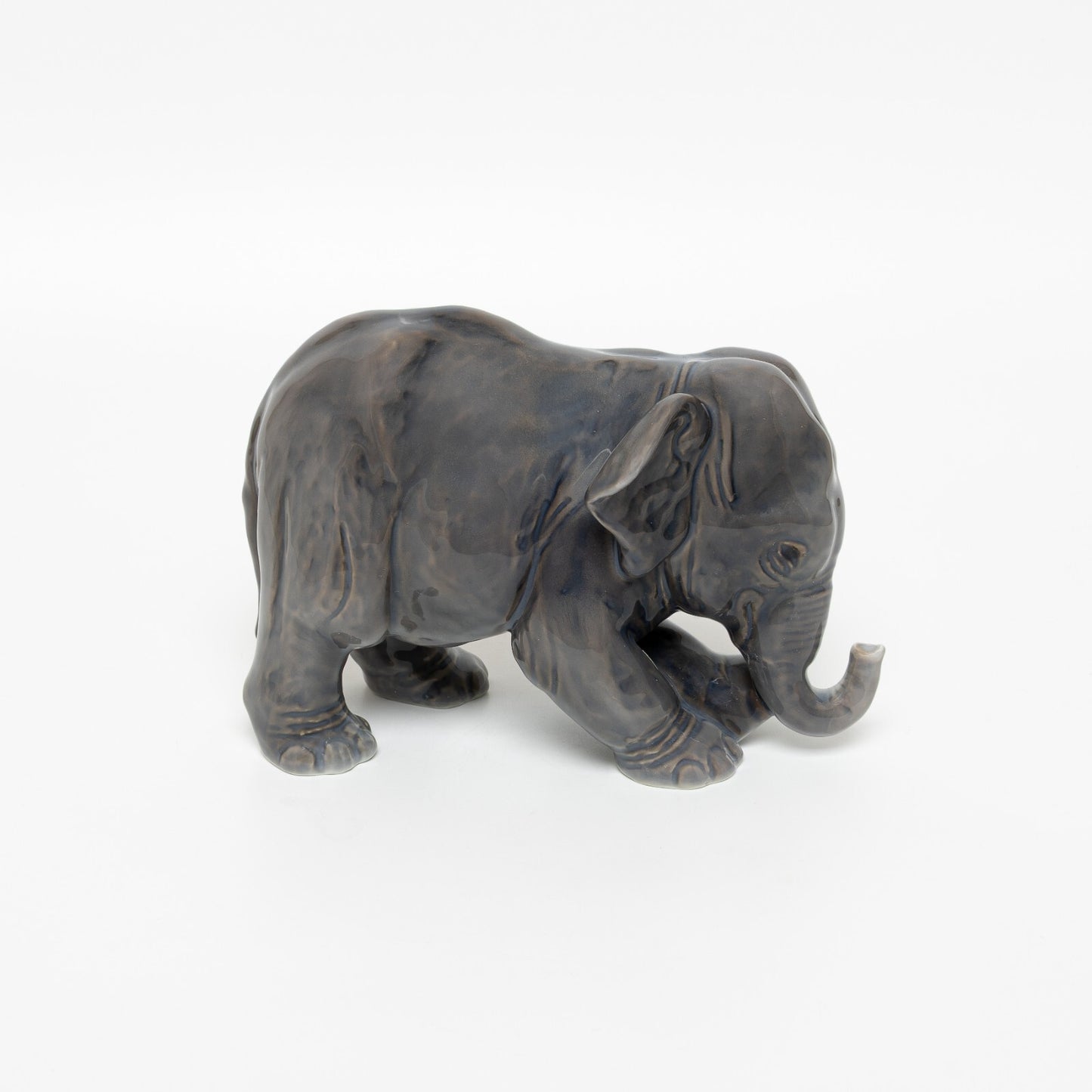 STATUINA PORCELLANA ROYAL COPENHAGEN BING&GRONDAHL "Elefante" 2575 CM 12x16x9