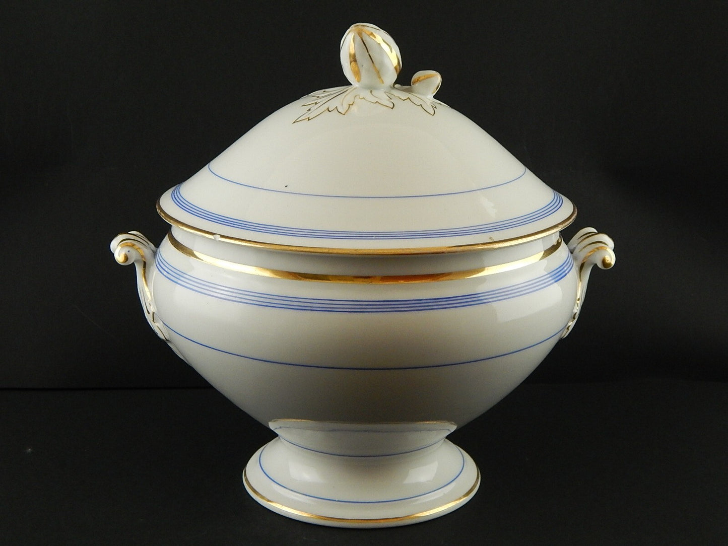 ANTICA RARA ZUPPIERA CENTROTAVOLA PORCELLANA PARIGI BIANCA BLU ORO NAPOLEONE III