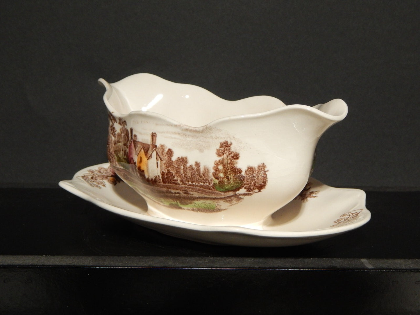 ANTICA SALSIERA PORCELLANA JOHNSON BROS ROYAL HOMES OF BRITAIN YORK COTTAGE