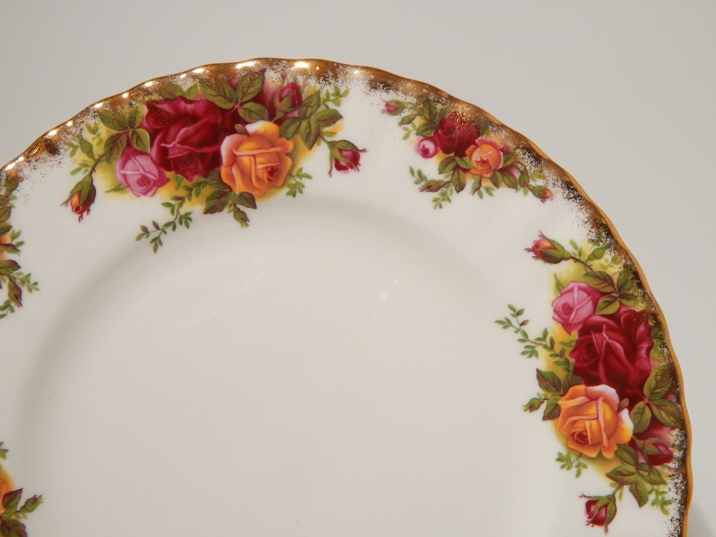 PORCELLANA ROYAL ALBERT OLD COUNTRY ROSES PIATTO ANTIPASTO O INSALATA CM 21