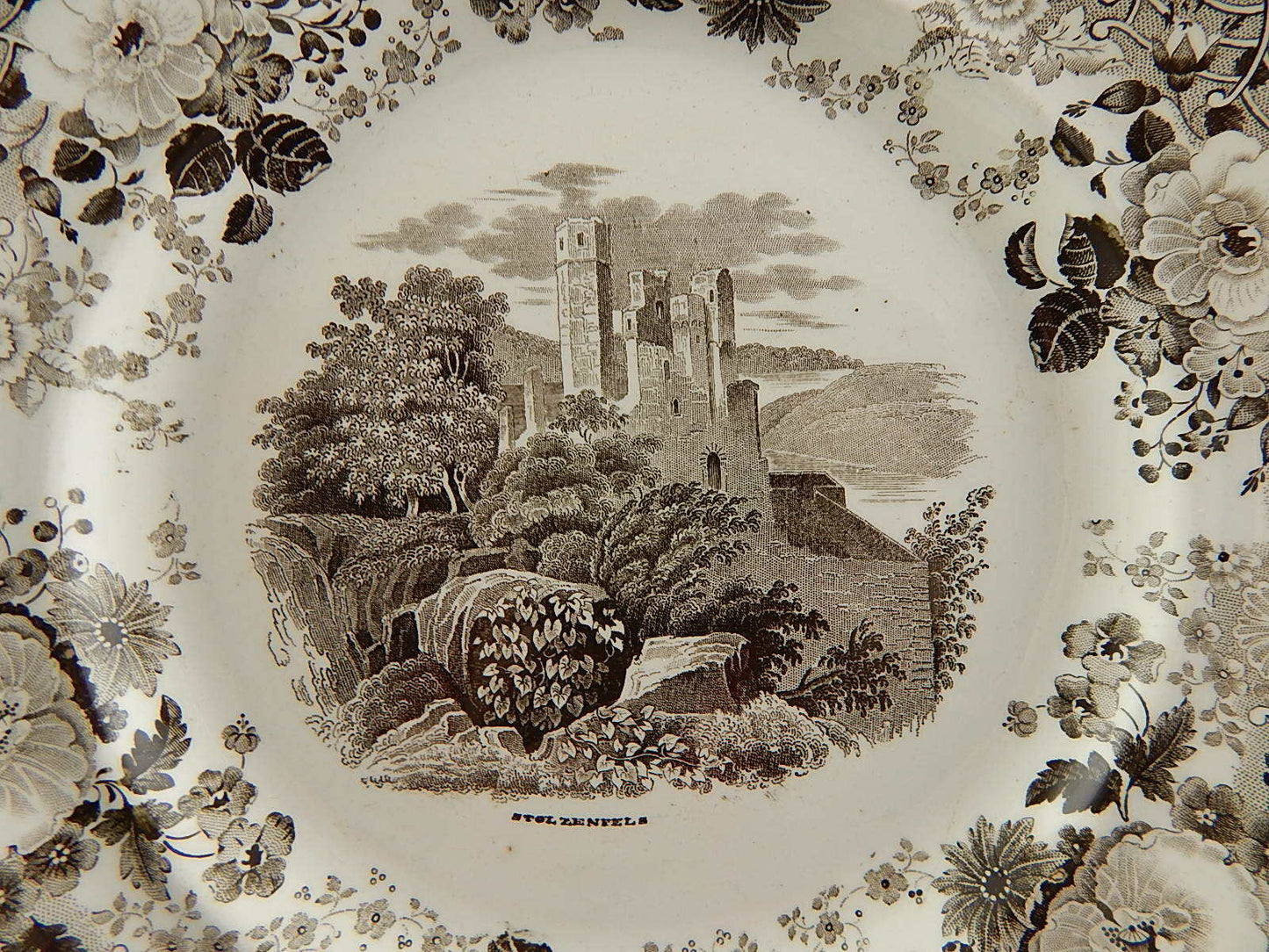 ANTICO PIATTO COLLEZIONE PORCELLANA CASTELLO STOLZENFELS FINE 800